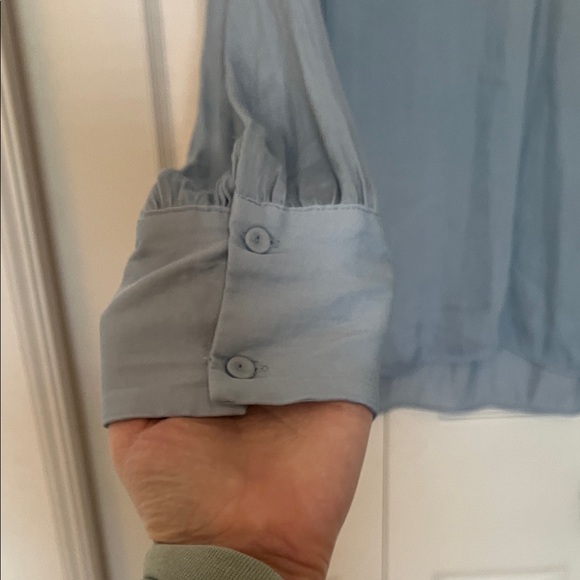 Maison d’Amelie Light Blue Pleated V-Neck Flowy Long Sleeve Blouse - xl - Picture 4 of 8